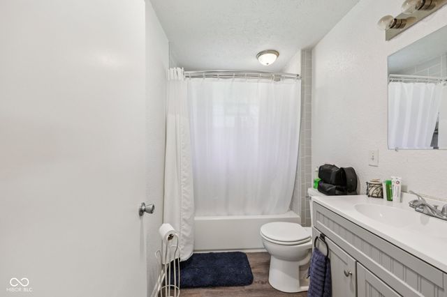 2060 Lick Creek Drive, Indianapolis, IN 46203