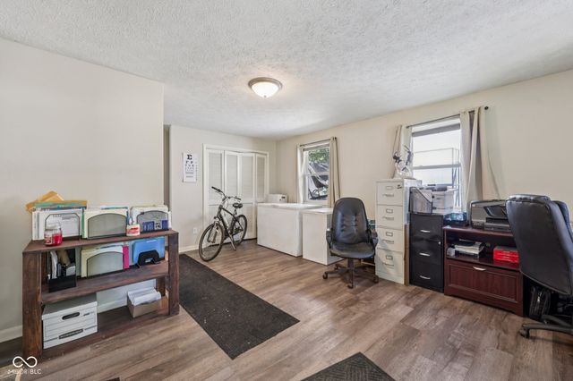 2060 Lick Creek Drive, Indianapolis, IN 46203