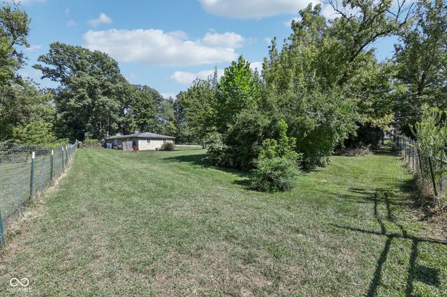 2060 Lick Creek Drive, Indianapolis, IN 46203