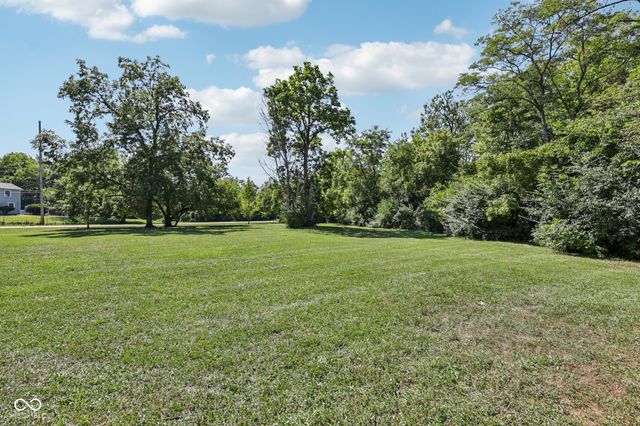 2060 Lick Creek Drive, Indianapolis, IN 46203