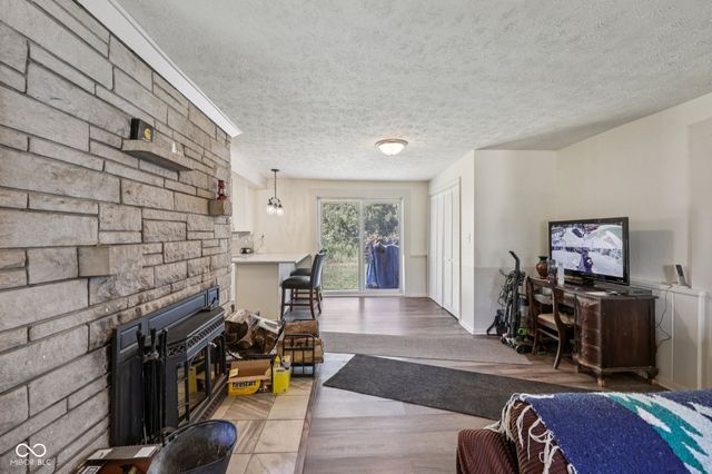 2060 Lick Creek Drive, Indianapolis, IN 46203