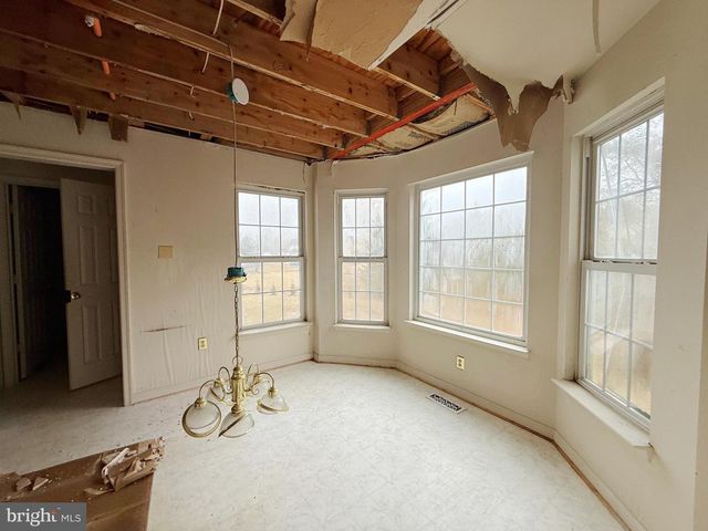 8210 BIRDSONG DR, Fort Washington, MD 20744