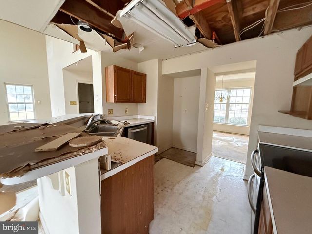 8210 BIRDSONG DR, Fort Washington, MD 20744