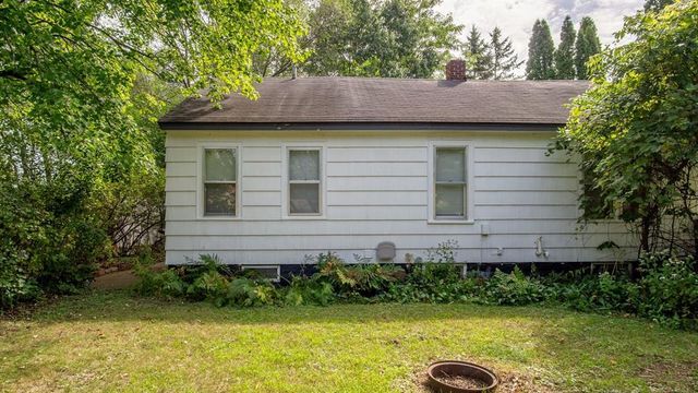 2627 7th Street, Eau Claire, WI 54703