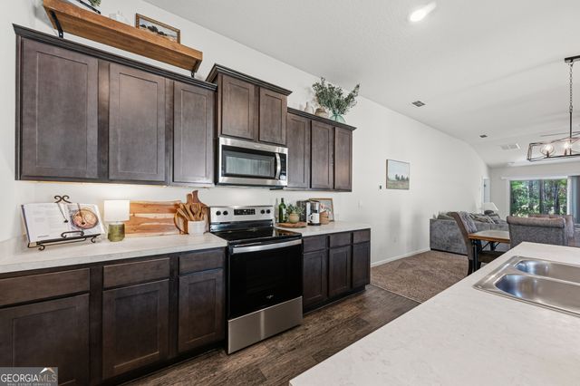 128 Ashwood Circle, St. Marys, GA 31558