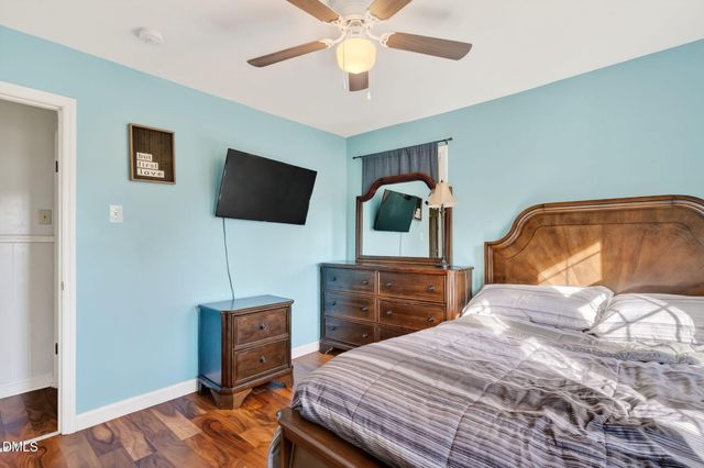 6201 Barrington Village Lane, Raleigh, NC 27610