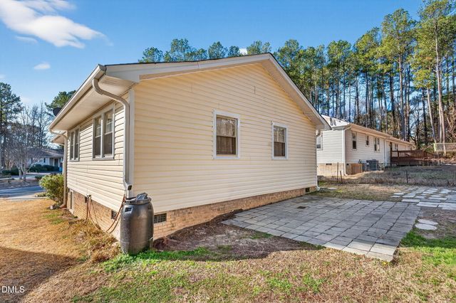 6201 Barrington Village Lane, Raleigh, NC 27610