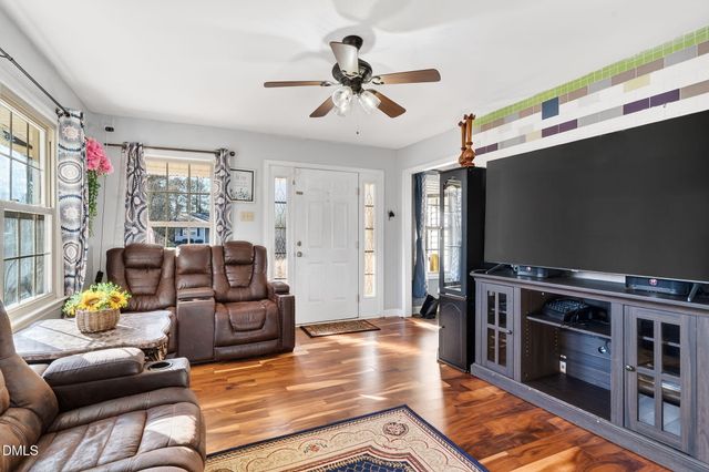 6201 Barrington Village Lane, Raleigh, NC 27610