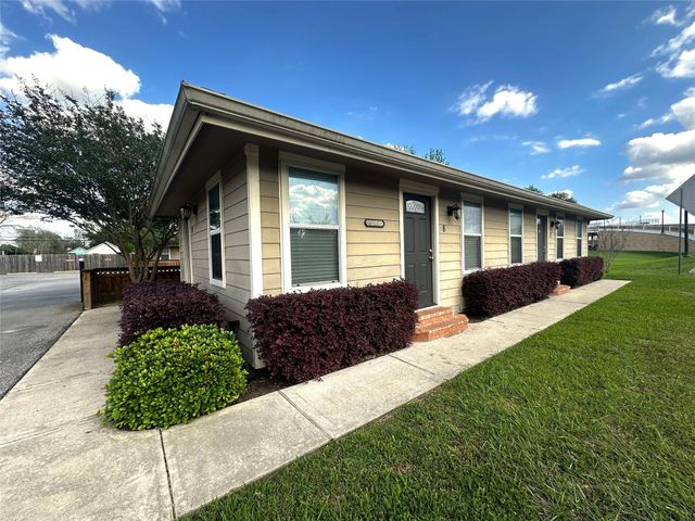 507 Houston Street 7, Rosenberg, TX 77471