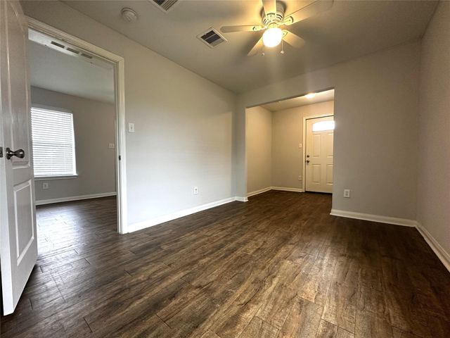 507 Houston Street 7, Rosenberg, TX 77471