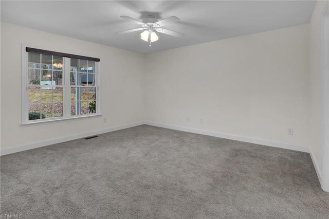 1950 Tot Hill Farm Road, Asheboro, NC 27205