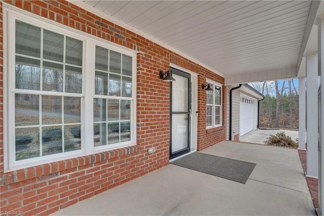 1950 Tot Hill Farm Road, Asheboro, NC 27205