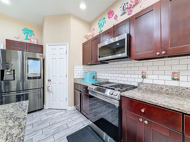 9129 CREEDMOOR LANE, New Port Richey, FL 34654