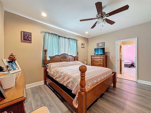 9129 CREEDMOOR LANE, New Port Richey, FL 34654