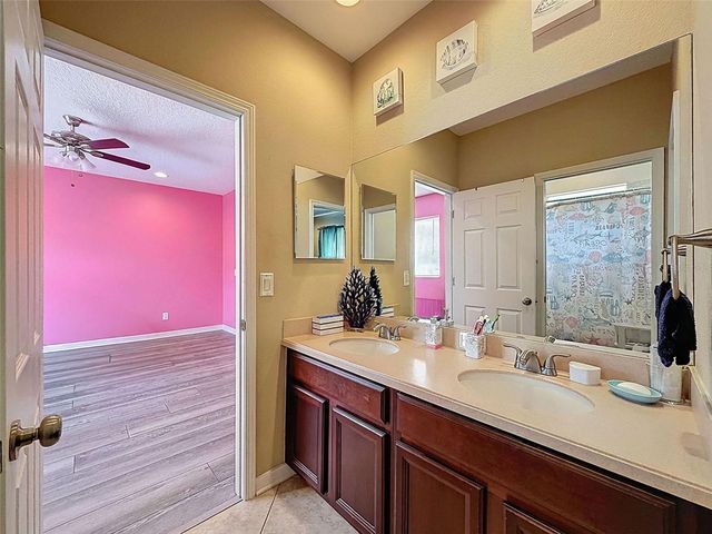 9129 CREEDMOOR LANE, New Port Richey, FL 34654