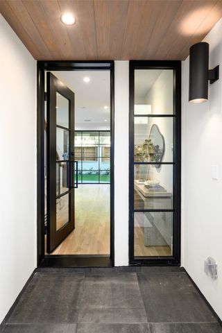 4051 Hawthorne Avenue, Dallas, TX 75219