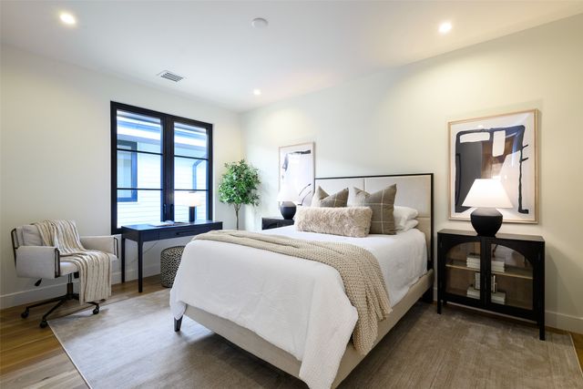 4051 Hawthorne Avenue, Dallas, TX 75219