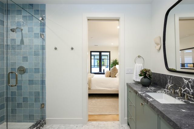 4051 Hawthorne Avenue, Dallas, TX 75219