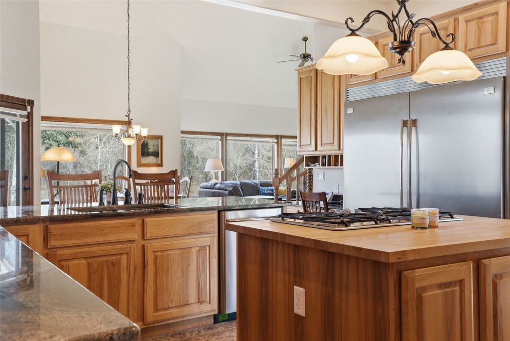 10840 Red Fox Court, Lolo, MT 59847 photo 6