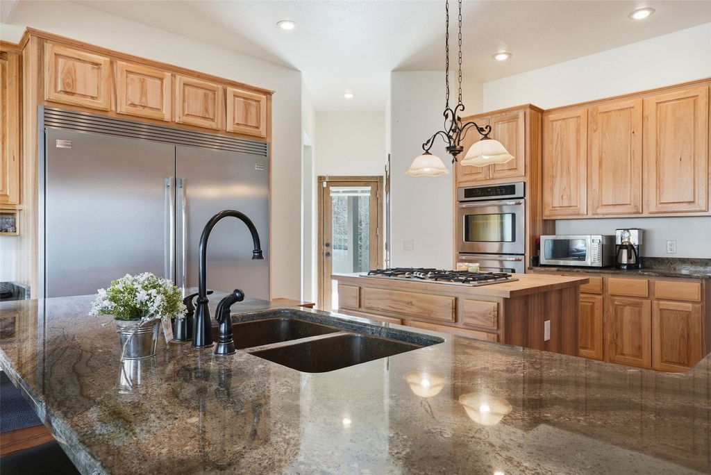 10840 Red Fox Court, Lolo, MT 59847 photo 8