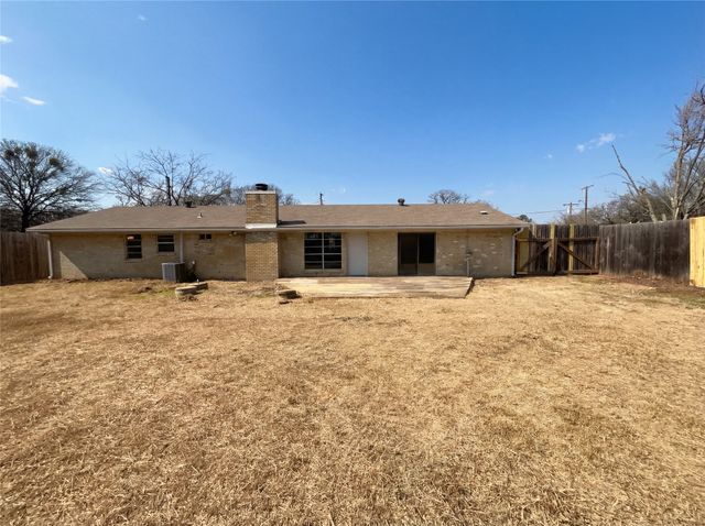 512 Harbor Lane, Hickory Creek, TX 75065