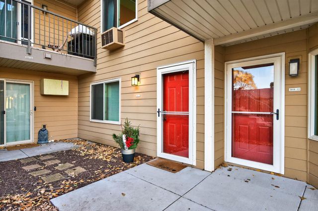 2010 Ridge Drive 13, Saint Louis Park, MN 55416