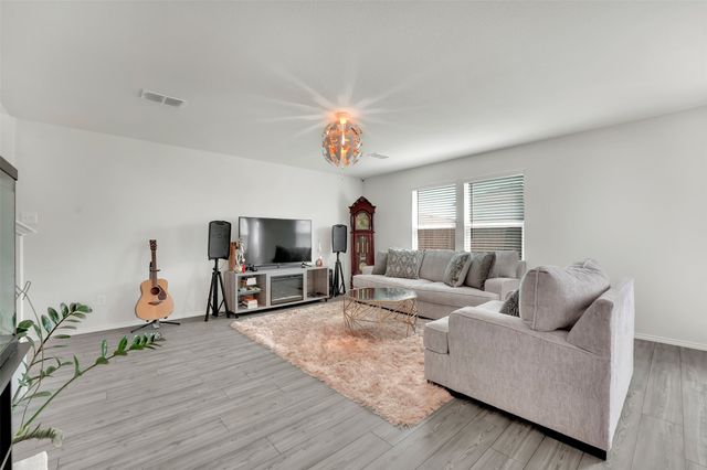 1335 Panorama Drive, Forney, TX 75126