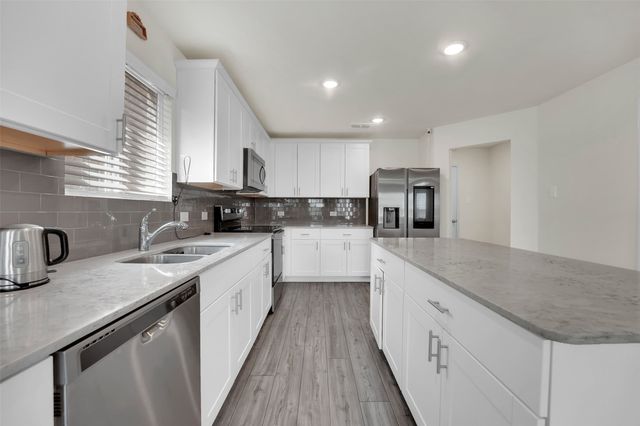 1335 Panorama Drive, Forney, TX 75126