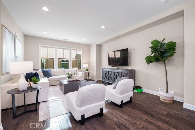 17 Calliope, Lake Forest (el Toro), CA 92630