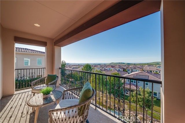 17 Calliope, Lake Forest (el Toro), CA 92630