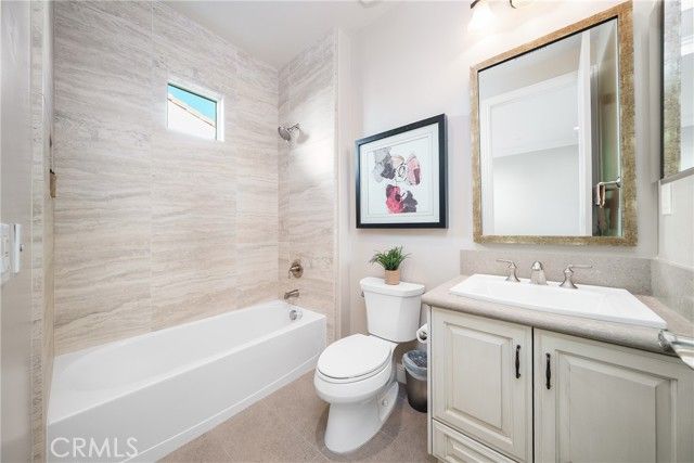 17 Calliope, Lake Forest (el Toro), CA 92630