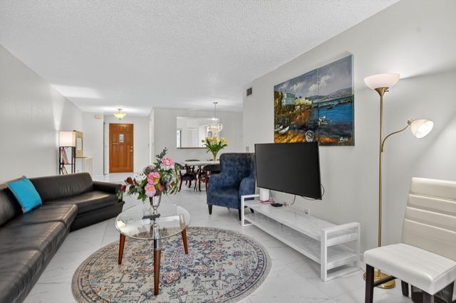 7844 La Mirada Drive, Boca Raton, FL 33433