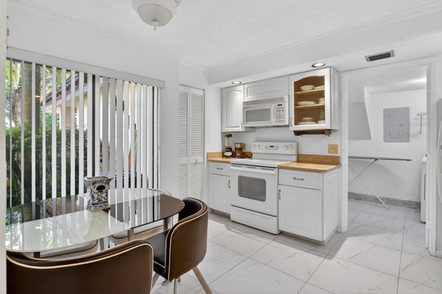 7844 La Mirada Drive, Boca Raton, FL 33433