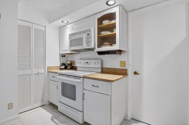 7844 La Mirada Drive, Boca Raton, FL 33433