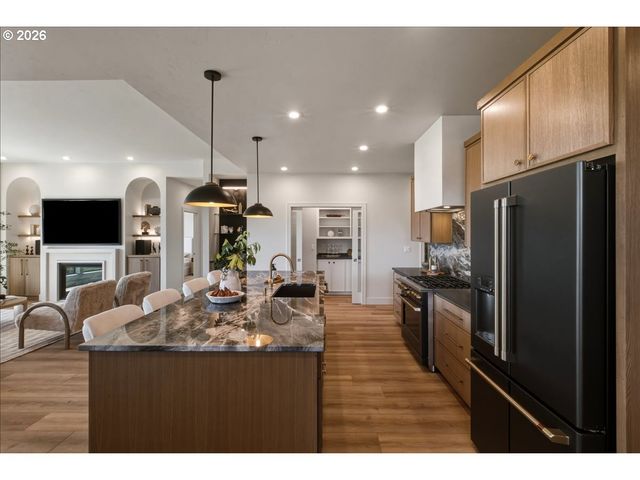 6123 Evangelista St S, Salem, OR 97306