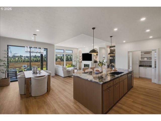 6123 Evangelista St S, Salem, OR 97306