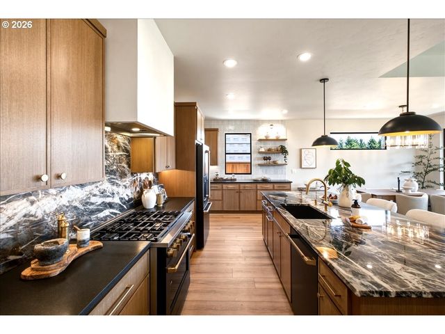 6123 Evangelista St S, Salem, OR 97306