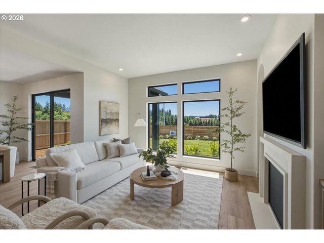 6123 Evangelista St S, Salem, OR 97306