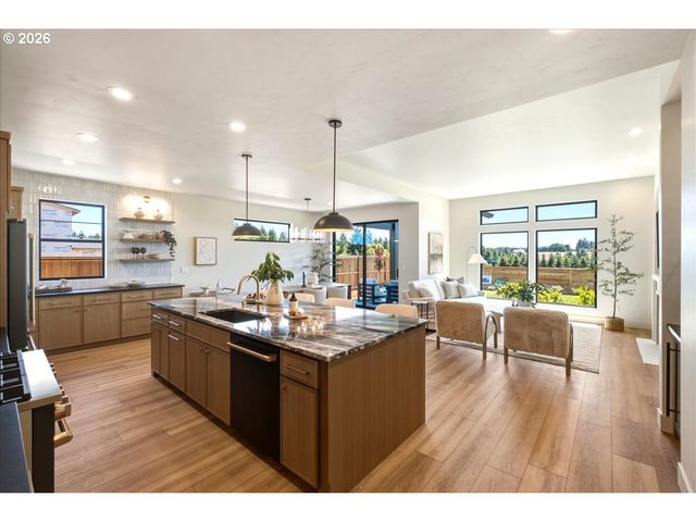 6123 Evangelista St S, Salem, OR 97306