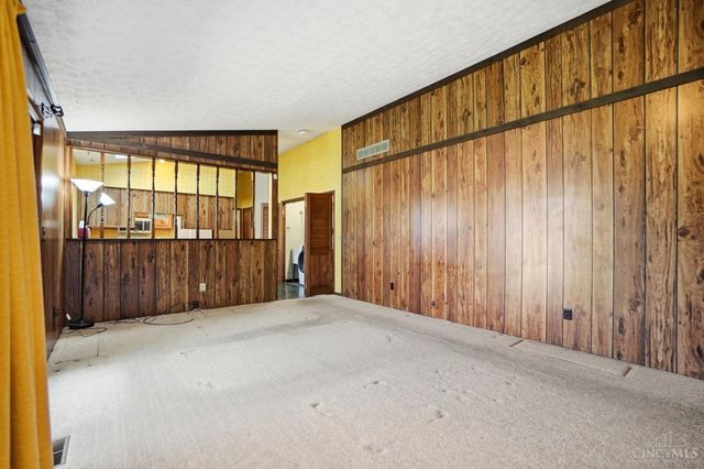 6486 Butterfly Way, West Chester, OH 45069