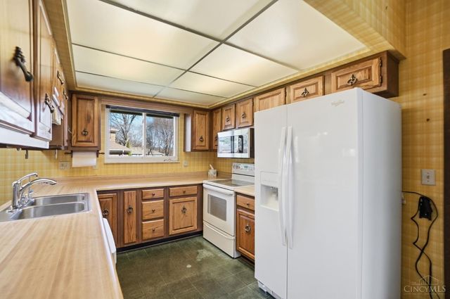 6486 Butterfly Way, West Chester, OH 45069