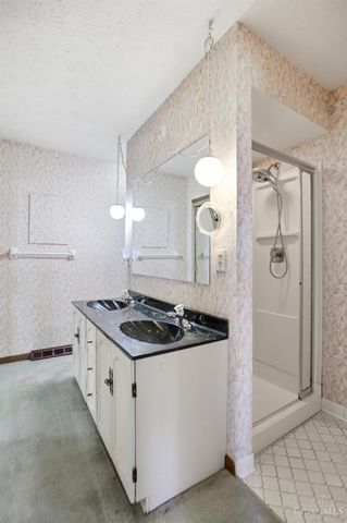 6486 Butterfly Way, West Chester, OH 45069