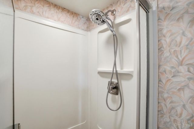 6486 Butterfly Way, West Chester, OH 45069