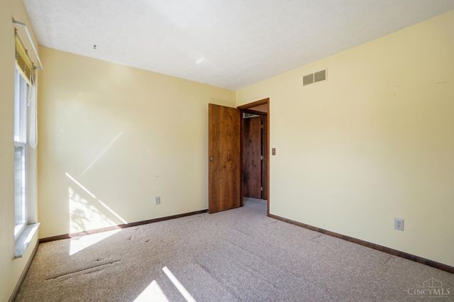 6486 Butterfly Way, West Chester, OH 45069