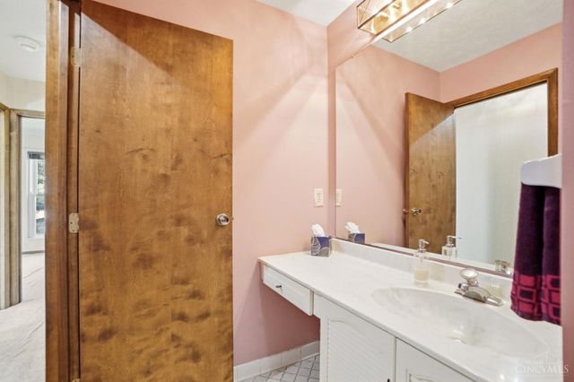 6486 Butterfly Way, West Chester, OH 45069