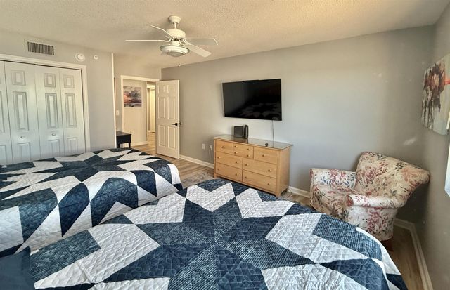 8560 Queensway Blvd Apt 1702, Myrtle Beach, SC 29572