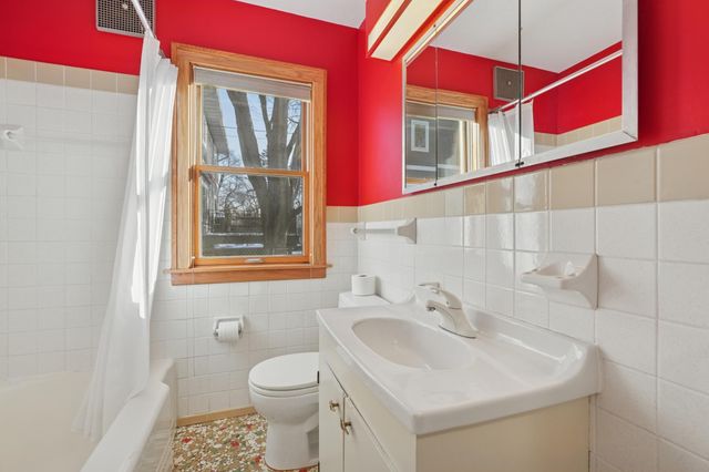 1821 W 59th Street, Minneapolis, MN 55419