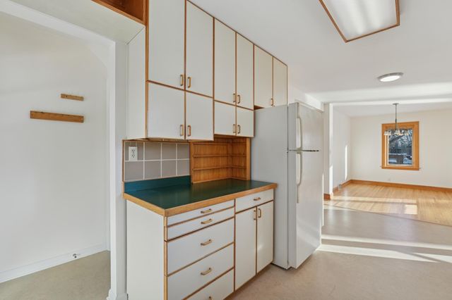 1821 W 59th Street, Minneapolis, MN 55419