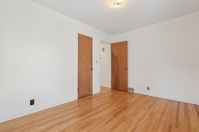 1821 W 59th Street, Minneapolis, MN 55419