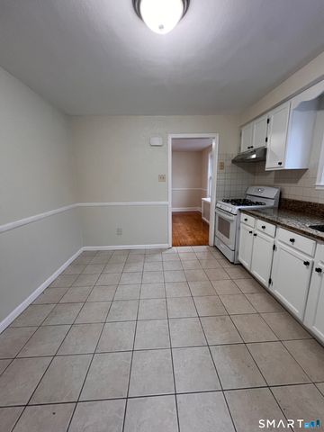 60 Lincoln Avenue 1st Fl, Bridgeport, CT 06606